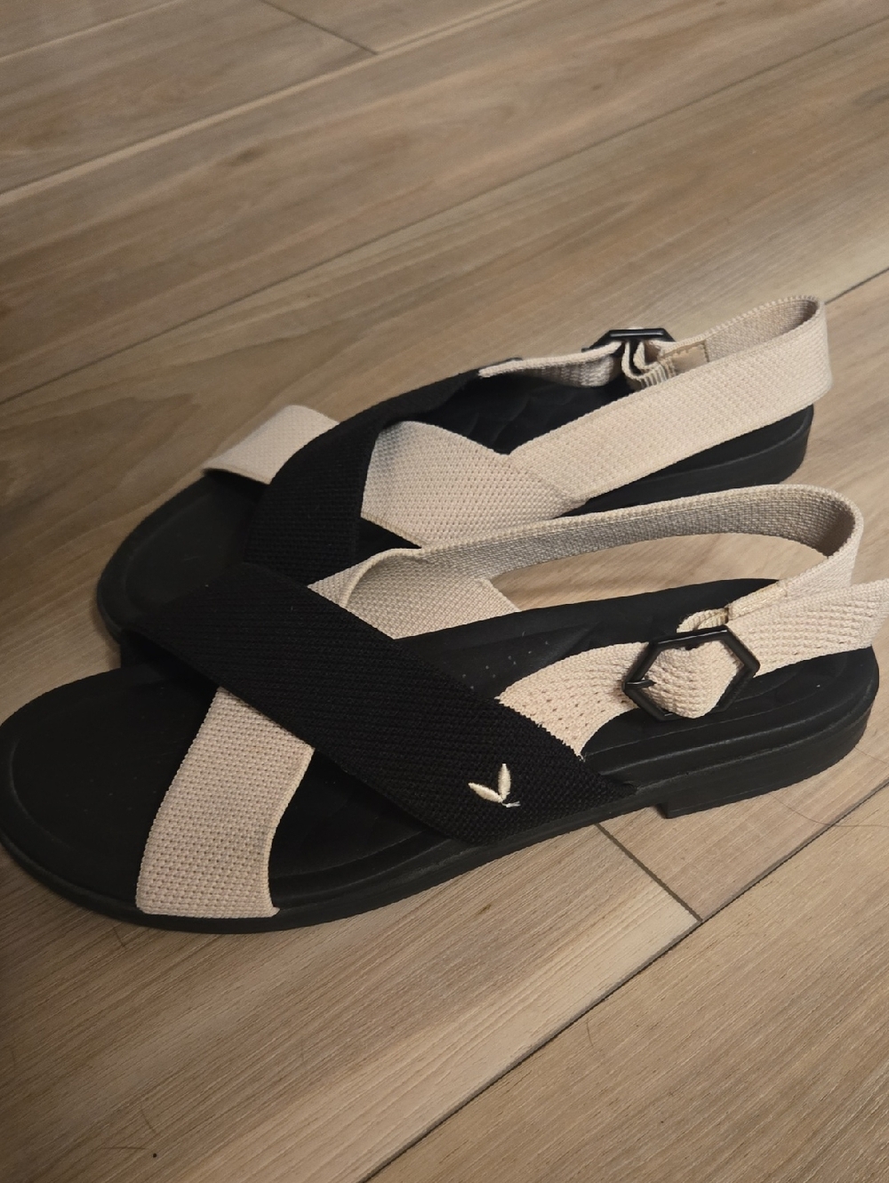 Vivaia Arch Pro AdaptAll™ Sandals - Picture 2 of 4